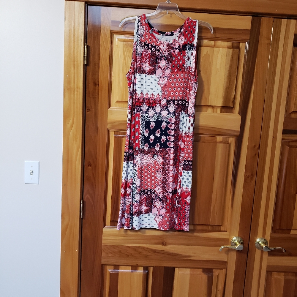 Dress - Picture 2 of 3